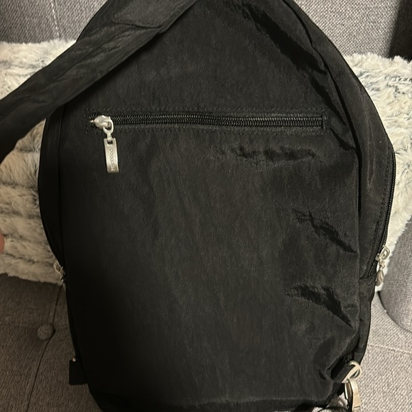 Baggallini Crossbody Sling bag - Picture 6 of 13